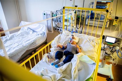 RS-Viren führten im letzten Jahr bei vielen Kindern zu lebensbedrohlichen Situationen.
