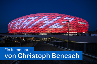 Gedenkfeier des FC Bayern München für Franz Beckenbauer in der Allianz Arena. Der Schriftzug "Danke Franz" steht nach der Veranstaltung auf dem beleuchteten Stadion.