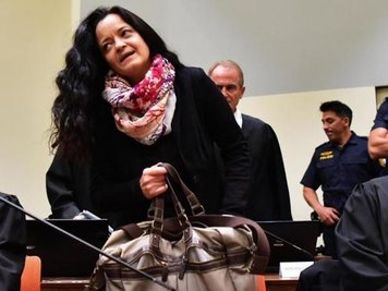 Bleibt für viele Jahre hinter Gittern: Beate Zschäpe - verurteilt unter anderem wegen zehnfachen Mordes.