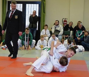 Für den JC Gornau erkämpfte unter anderem Clemens Fiedler, hier in der Oberlage, einen Sieg in seiner Gewichtsklasse. 