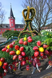 Ein Teil der Osterkrone in Berga, mit 12.500 Eiern die wohl größte deutschlandweit.