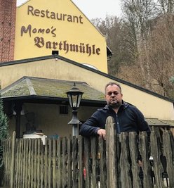 Wirth Miodrag Djurdevic sind sieben Gruppen für Weihnachtsfeiern abgesprungen, weil sie nicht mit der Bahn anreisen können. 