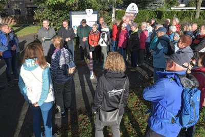 Zwei neue Infotafeln zu Weg und Bergbaustätten wurden mit der Neugestaltung am Rundwanderweg aufgestellt.