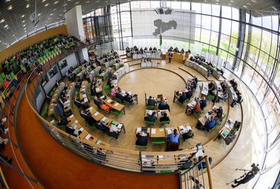 Die Abgeordneten legten 2020 und 2021 zwei Nullrunden hintereinander ein.