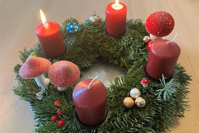Egal ob man sich für Musik im Kerzenschein ind er Kirche oder das Treiben auf einem der Märkte entscheidet – der zweite Advent kann so oder so stimmungsvoll sein.