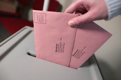 Wer per Briefwahl vorzeitig seine Stimme abgeben will, kann dies persönlich nur noch am Freitag im Plauener Bürgerbüro tun.