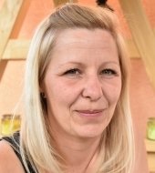 Stephanie Geipel - Frontfrau der Band Halb so wild