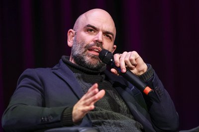 Der Bestseller-Autor Roberto Saviano kritisierte die Zustände seit langem. (Archivbild)