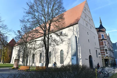 Die Stadtbibliothek Freiberg befindet sich im historischen Kornhaus. Am Donnerstag wird hier Theater gespielt.