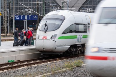 ICEs im Leipziger Hauptbahnhof. Der Umstieg nach Berlin funktioniert künftig schneller.
