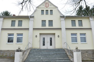 Die 100 Jahre alte Turnhalle an der Grundschule in Lichtenberg soll nach aktuellem Stand abgerissen werden.