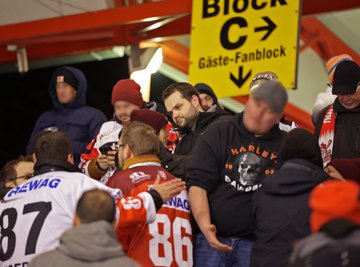 Aufregung hat es am Freitagabend im Gäste-Block gegeben.