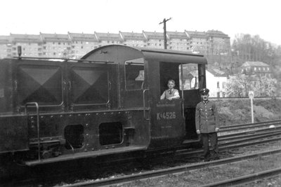 Die Kö 4526, Baujahr 1934, am Unteren Bahnhof in Reichenbach. Im Hintergrund die Schützenstraße.
