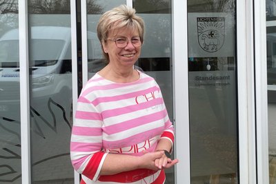 Lichtenbergs Bürgermeisterin Steffi Schädlich hofft, dass Geld aus der Sportmilliarde für die neue Turnhalle genutzt werden kann.