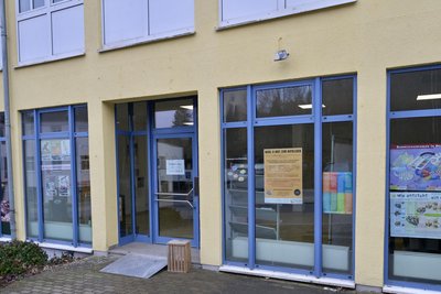 Das Büro ist an der Stadtbadstraße 1c in Thalheim zu finden.
