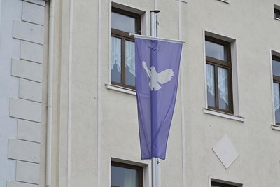 Welche Flagge vor dem Rathaus weht, bestimmt der Oberbürgermeister.