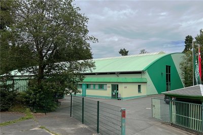 Blick auf das Kunsteisstadion in Schönheide.
