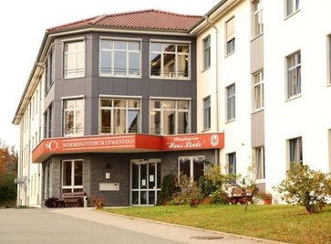 Das Senioren-Pflegeheim Haus Linde in Lengenfeld, in dem es einen Corona-Ausbruch gegeben hatte. 