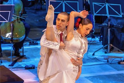 Spanischer Tanz mit Kristina Zaidner und Davide Gentilini.