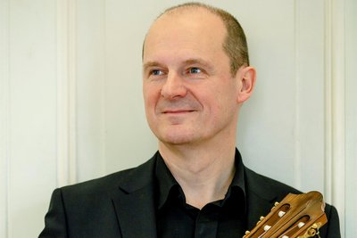 Maximilian Mangold musiziert in Werdau.