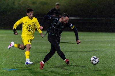 Artur Mergel (r.) lief beim Testspiel gegen den VfB Fortuna am Mittwochabend als CFC-Kapitän auf.