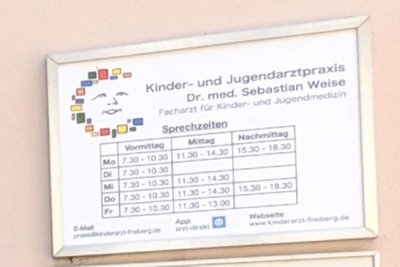 Die Freiberger Kinderarztpraxis nimmt neue Patienten auf.