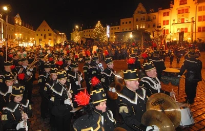 2009 war am Weihnachtsmarktwochenende auch in Mittweida noch eine richtige Bergparade zu erleben. 