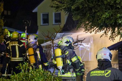 Rund 70 Kameraden waren in Elterlein mit den Löscharbeiten beschäftigt.