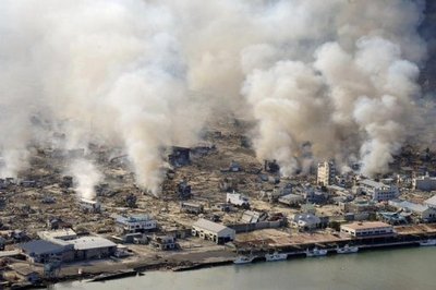 Das Erdbeben der Stärke 8,9 erschütterte den Nordosten Japans am Freitag und löste bis zu zehn Meter hohe Tsunami-Wellen aus.