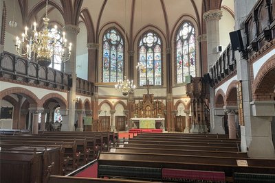 Der Altarraum der Nicolaikirche Aue. Dort findet ein Konzert zum Jahreswechsel statt.