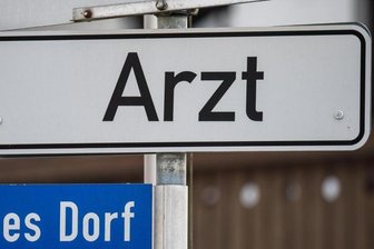 735 Unterschriften gegen Schließung der Arztpraxis in Langenleuba-Oberhain - 