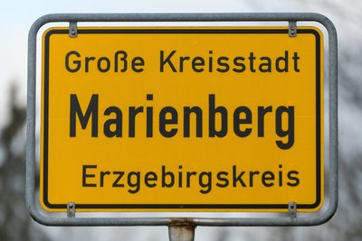 Gleich zweimal musste die Polizei in Marienberg wegen Unfällen ausrücken.