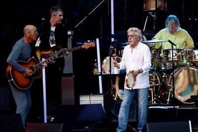Simon Townshend (von links), Gitarrist, Roger Daltrey, Sänger, und Zak Starkey, Schlagzeuger, Dienstagabend. 