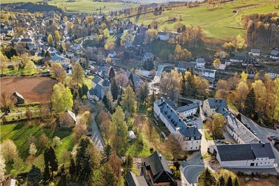 Zwei Kamerateams des MDR drehen für "Unser Dorf hat Wochenende" in Tannenberg (Archivfoto). 