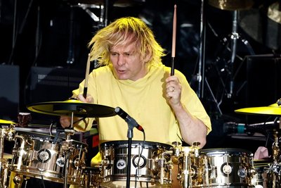 Schlagzeuger Zak Starkey. 