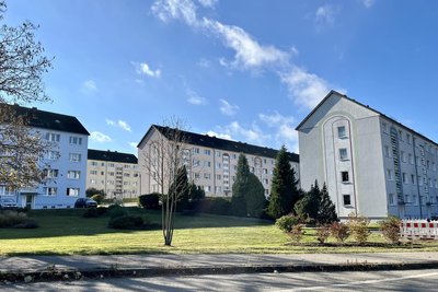 Die großen Wohnhäuser des Harbig-Wohngebiets sollen künftig mit über das Nahwärmenetz versorgt werden.