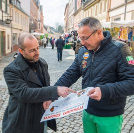 Sie planen die Wiederbelebung der Stollberger Innenstadt nach der Pandemie: Innenstadtmanager Stefan Herold und Jörg Loos, der Vorsitzende des Gewerbevereins. Los geht's am 6. April mit der Osterrallye. 