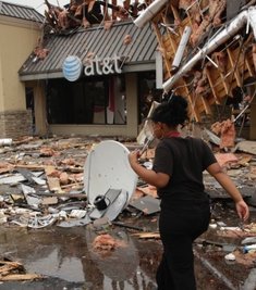 Könnte künftig öfter passieren: Bei einem seltenen August-Tornado wurden in Tulsa, Oklahoma (USA), Menschen verletzt.