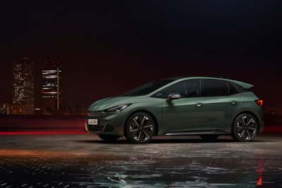 Der elektrische Kompaktwagen in der leistungsstärkeren Version Cupra Born VZ mit 326 PS.