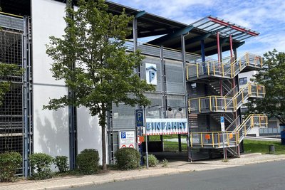 Das städtische Parkhaus an der Marienstraße gehört zu den Objekten, für die ein Verkauf vorgeschlagen wird.