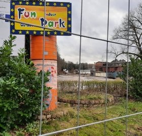 Von Fun-Park ist bis auf das Schild nicht mehr übrig. 