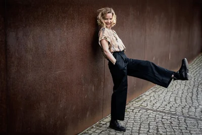 Liebt die Verwandlungskunst: Teresa Weißbach ist als freischaffende Schauspielerin nicht nur vor der Fernsehkamera, sondern nach wie vor auch auf Theaterbühnen unterwegs.