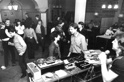 Disko am 6. Januar 1984 in der Alten Mensa Freiberg. Mit dem Studentenclub verbinden viele Freiberger Erinnerungen.