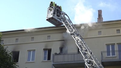 Etwa 30 Feuerwehrleute waren im Einsatz.