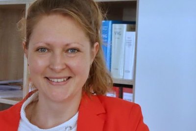 Kristina Werner ist Ernährungsexpertin und Verbraucherschützerin. In Auerbach informiert sie Betroffene von Lebensmittelrückrufen.