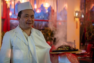 Chefkoch Ha Xuan Truong hat seinen Beruf in seiner Heimat in Nordvietnam erlernt.