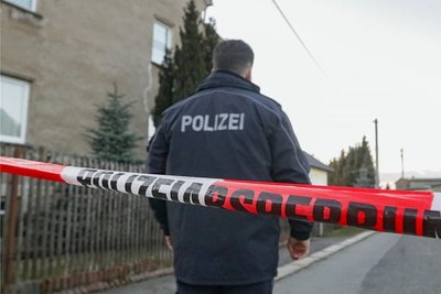 In Oberfrohna war am 7. März dieses Jahren ein Streit zwischen zwei Männern eskaliert. Ein damals 73 Jahre alter Mann zog schließlich eine Pistole und feuerte einen Schuss auf einen 41-Jährigen ab. Der starb dadurch. Die Polizei sperrte den Tatort weiträumig ab. Der mutmaßliche Schütze wurde wenige später unweit des Tatortes festgenommen. 