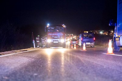 Die Polizei und die Feuerwehr wurden alarmiert und sicherten die Unfallstelle ab.