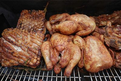 Fleisch ist nicht gleich Fleisch. Der Grillprofi erklärt worauf man achten muss.