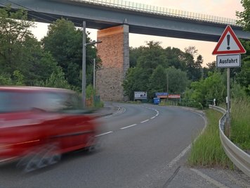 Ab der Autobahnbrücke in Wilkau-Haßlau soll die S 277 bis nach Kirchberg ausgebaut werden. 